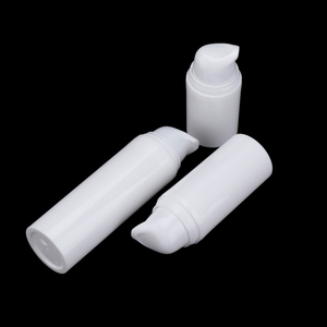 Embalagem de cosméticos 15ml 30 ml 50ml PP PE Eco Frasco de base de pressão de pequena capacidade 